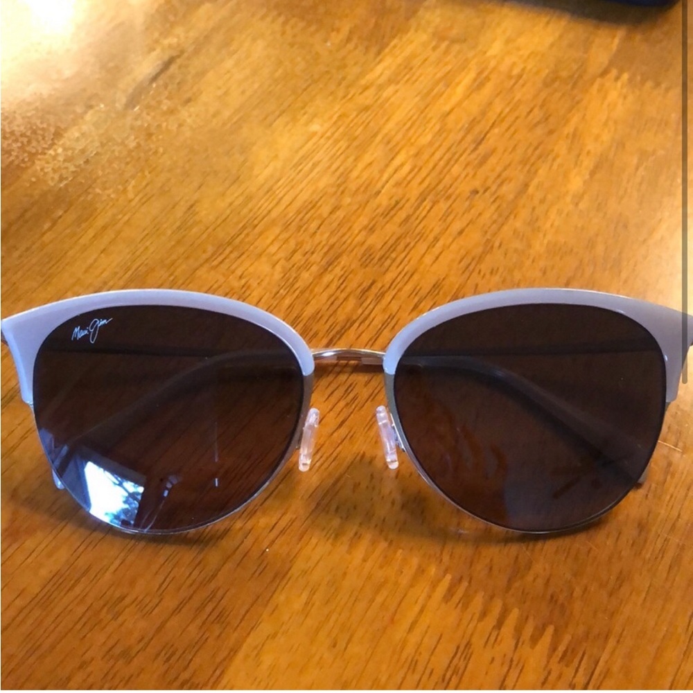 Polarized light weight cat eye Maui Jim sunglasses
